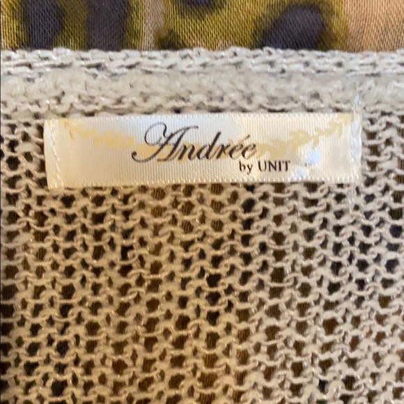 Loose Knit Shark Bite Cardigan - Picture 5 of 6